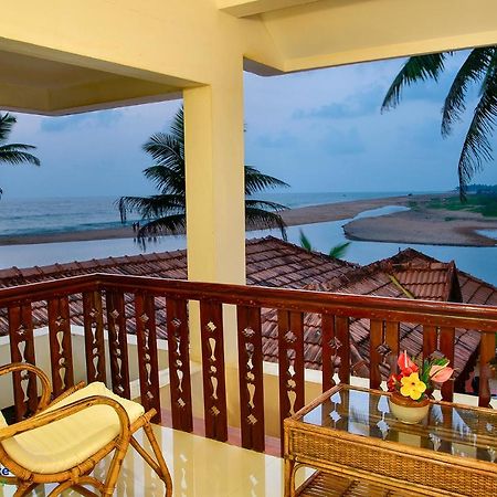 Beach And Lake Ayurvedic Resort, Kovalam Luaran gambar