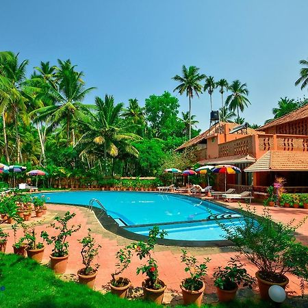 Beach And Lake Ayurvedic Resort, Kovalam Luaran gambar