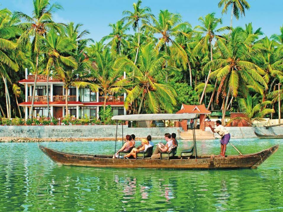 Beach And Lake Ayurvedic Resort, Kovalam Luaran gambar